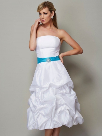 A-Line/Princess Strapless Sleeveless Short Taffeta Bridesmaid Dresses