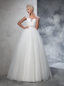 Ball Gown Sweetheart Ruched Sleeveless Long Tulle Wedding Dresses