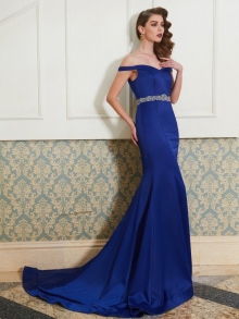 Trumpet/Mermaid Off-the-Shoulder Sleeveless Crystal Sweep/Brush Train Satin Dresses