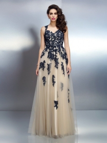 A-Line/Princess Straps Applique Sleeveless Long Elastic Woven Satin Dresses