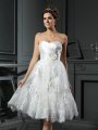 A-Line/Princess Sweetheart Ruched Sleeveless Short Satin Wedding Dresses