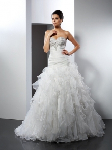 Ball Gown Sweetheart Ruffles Sleeveless Long Tulle Wedding Dresses