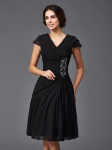 A-Line/Princess V-neck Beading Sleeveless Short Chiffon Mother of the Bride Dresses