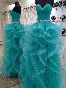 Ball Gown Sleeveless Sweetheart Beading Floor-Length Organza Dresses