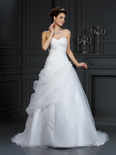 Ball Gown Sweetheart Beading Sleeveless Long Organza Wedding Dresses