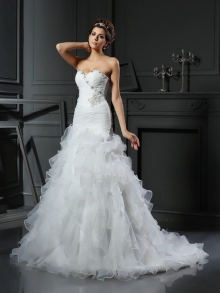 Trumpet/Mermaid Sweetheart Ruffles Sleeveless Long Organza Wedding Dresses