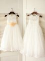 A-line/Princess Scoop Sleeveless Sash/Ribbon/Belt Long Lace Dresses