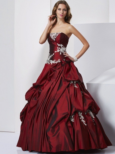 Ball Gown Sweetheart Sleeveless Beading Long Taffeta Quinceanera Dresses