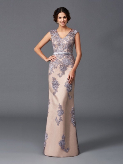 Sheath/Column Straps Applique Sleeveless Long Satin Dresses [60447]