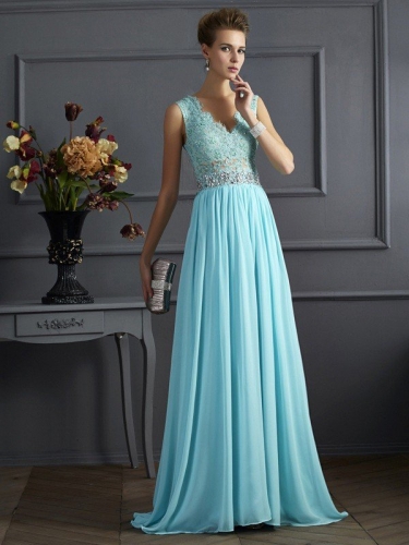 A-Line/Princess Straps Sleeveless Beading Lace Long Chiffon Dresses