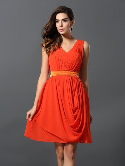 A-Line/Princess V-neck Pleats Sleeveless Short Chiffon Bridesmaid Dresses