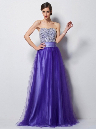 A-Line/Princess Sweetheart Sleeveless Beading Long Net Dresses