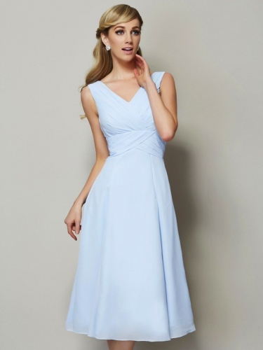 A-Line/Princess V-neck Sleeveless Pleats Short Chiffon Bridesmaid Dresses