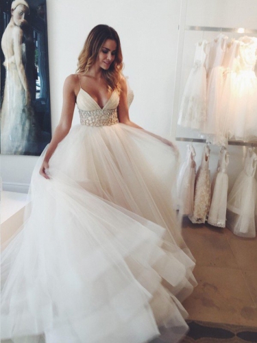 Ball Gown Spaghetti Straps Sleeveless Crystal Court Train Tulle Wedding Dresses