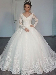 Ball Gown Long Sleeves Court Train V-neck Tulle Wedding Dresses