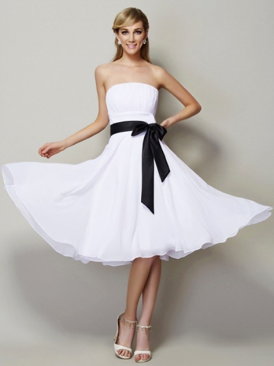 A-Line/Princess Strapless Sleeveless Sash/Ribbon/Belt Short Chiffon Bridesmaid Dresses [40337]