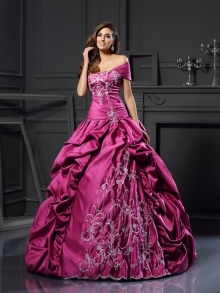 Ball Gown Sweetheart Applique Sleeveless Long Satin Quinceanera Dresses