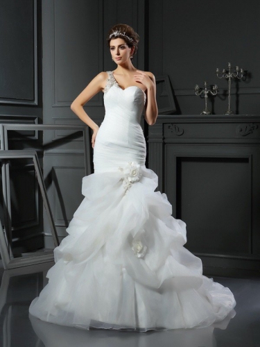 Trumpet/Mermaid Sweetheart Ruffles Sleeveless Long Satin Wedding Dresses