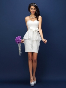 Sheath/Column Sweetheart Lace Sleeveless Short Satin Bridesmaid Dresses