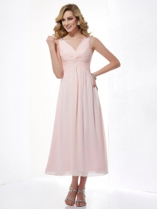 A-Line/Princess V-neck Sleeveless Pleats Short Chiffon Dresses