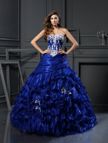 Ball Gown Sweetheart Beading Applique Sleeveless Long Tulle Quinceanera Dresses