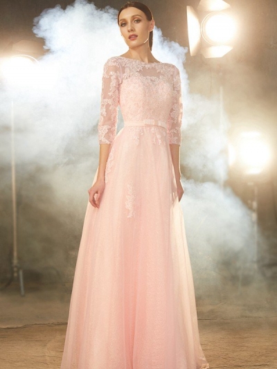 A-Line/Princess Bateau 1/2 Sleeves Floor-Length Applique Tulle Dresses